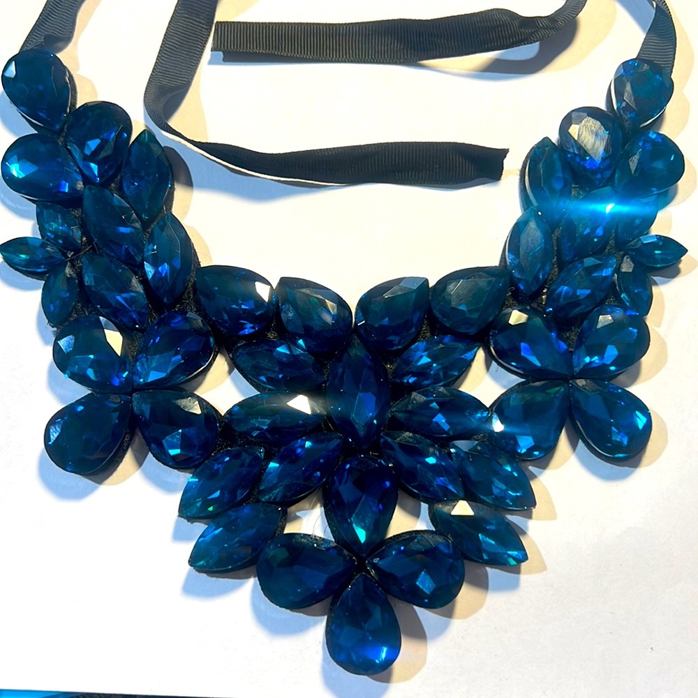 Blue big crystal necklace